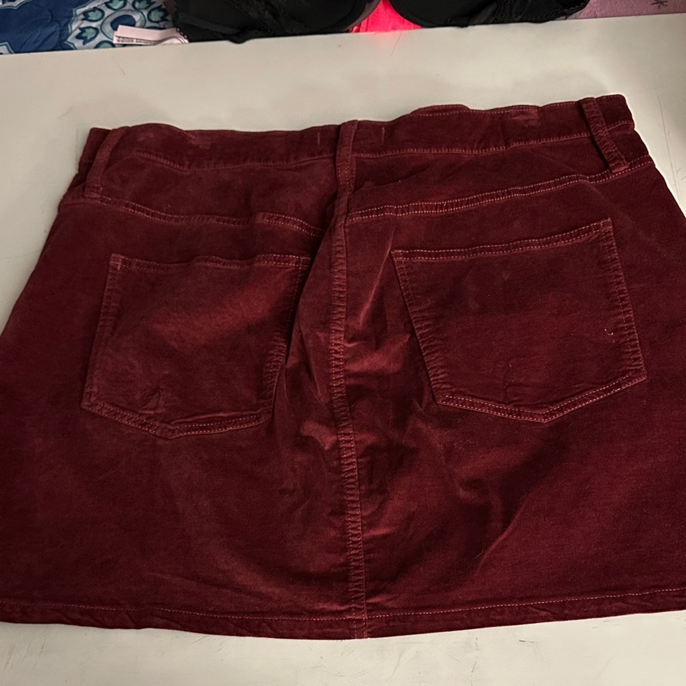 Women's Madewell Burgundy Corduroy Skirt - Picture 2 of 4